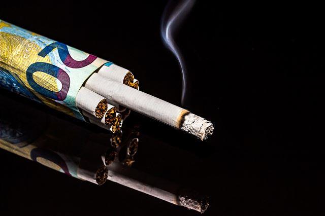 哪些不良生活習(xí)慣會(huì)影響我們的心臟健康？